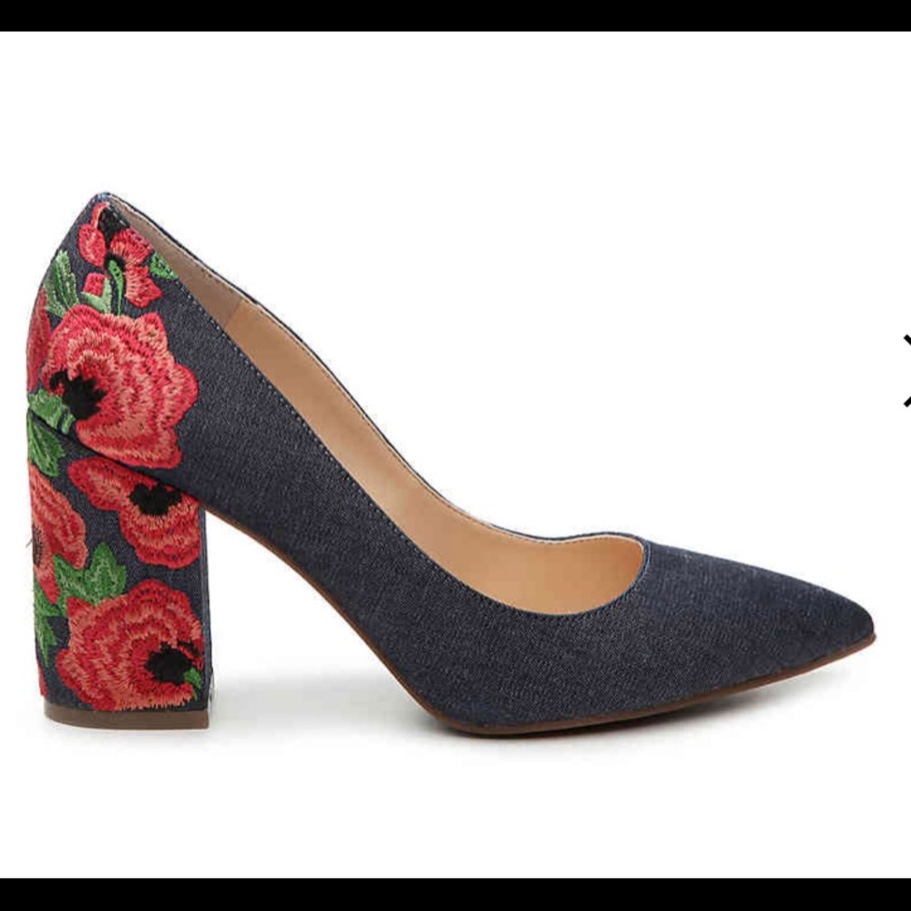 Jessica Simpson Lannah Floral Embroidered Pump
